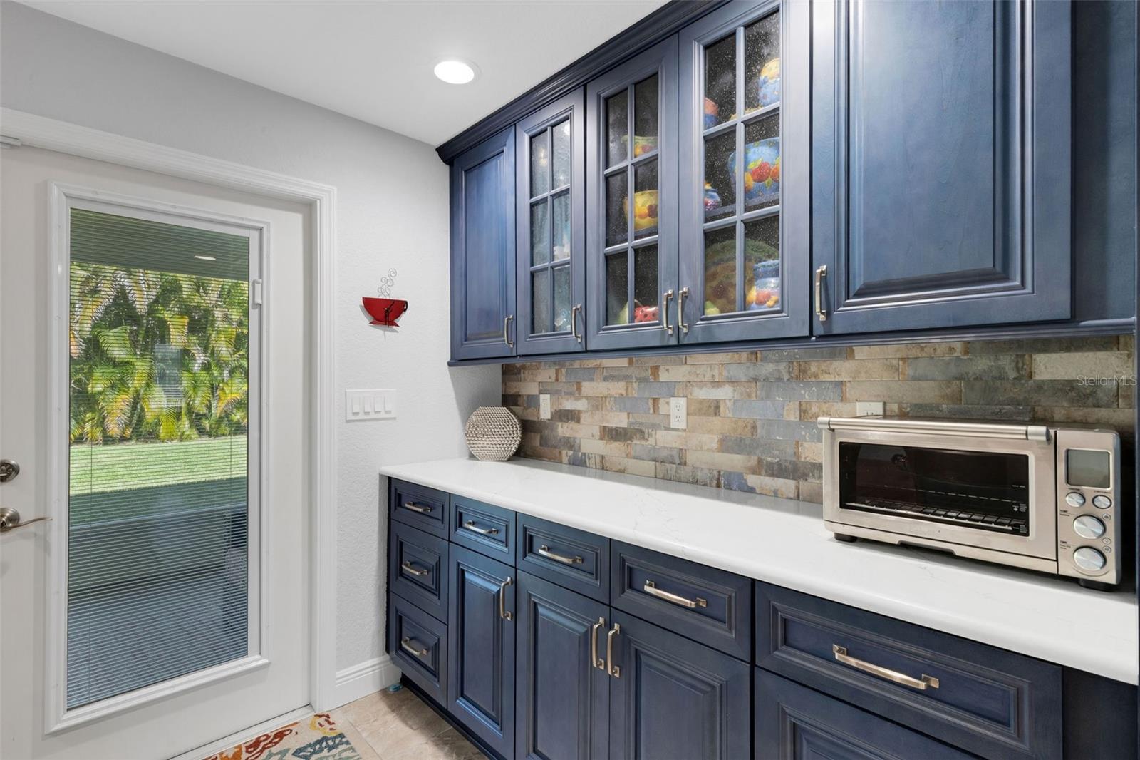 Image 10 of 58 For 2529 Sunset Drive