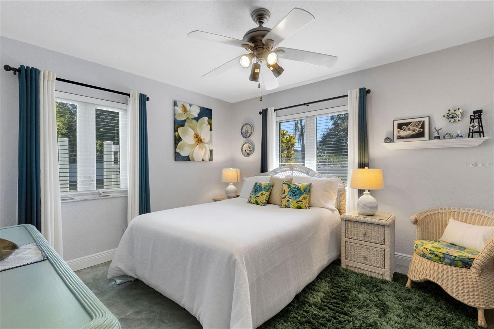 Image 15 of 58 For 2529 Sunset Drive