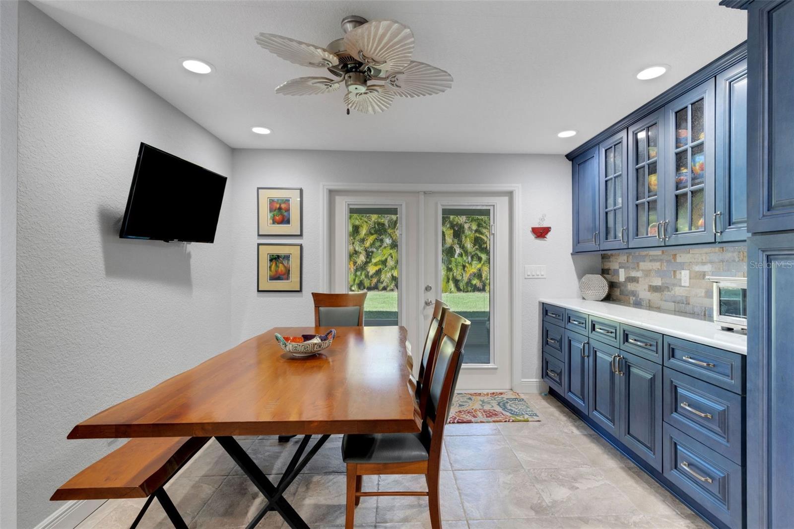 Image 9 of 58 For 2529 Sunset Drive