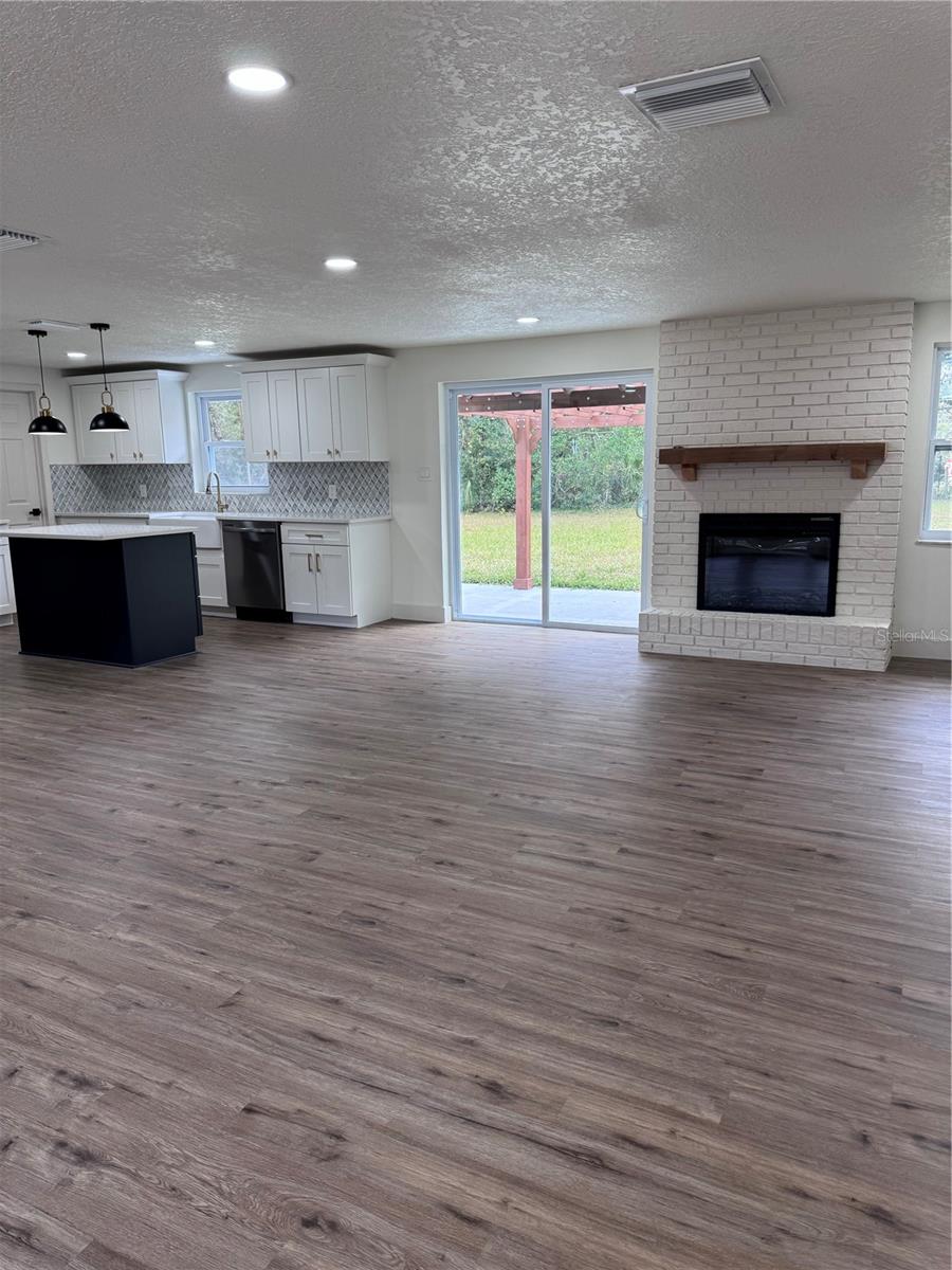 Image 6 of 16 For 2933 Stearns Road