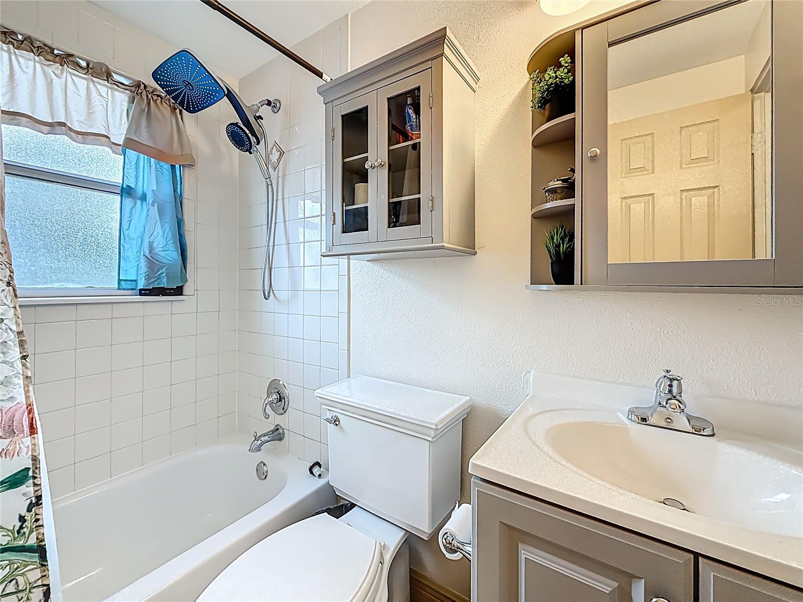 Image 27 of 64 For 14961 Newport Road