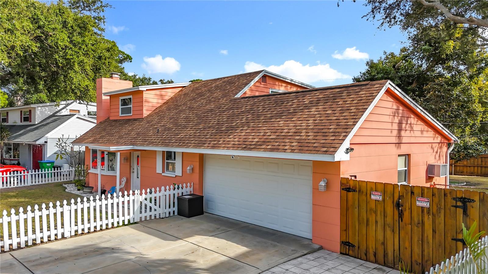 Image 4 of 64 For 14961 Newport Road