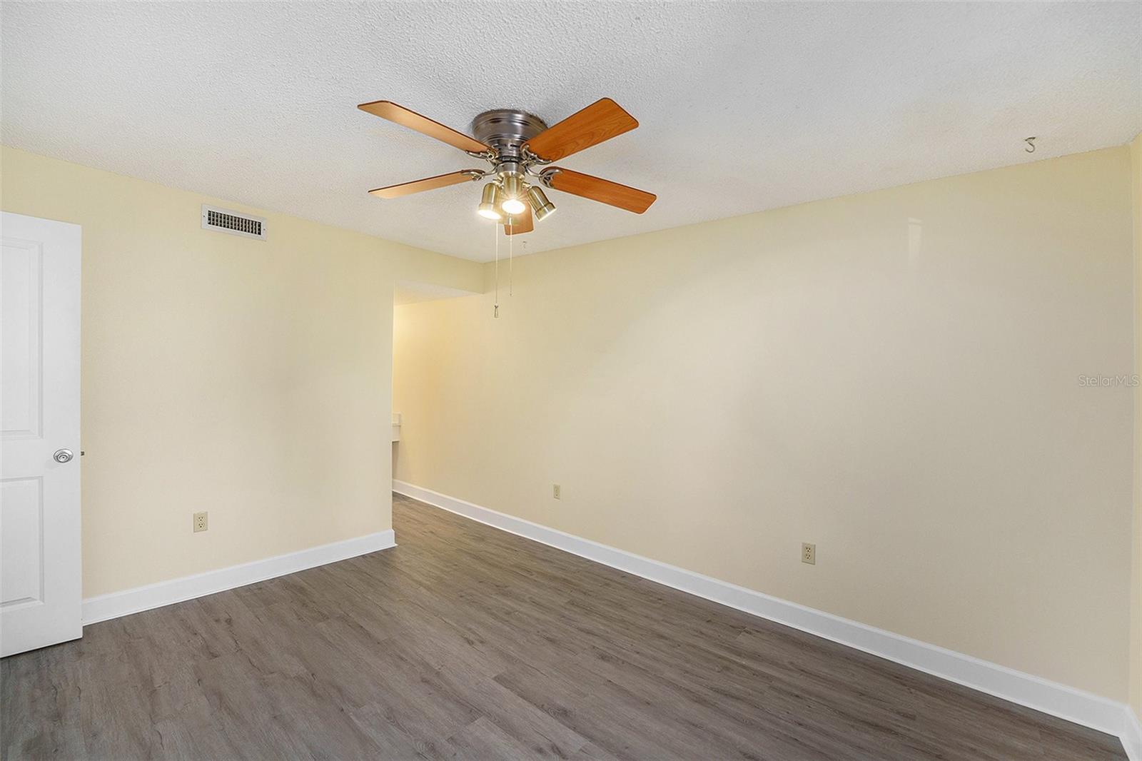 Image 20 of 35 For 11505 7th Way N 2303