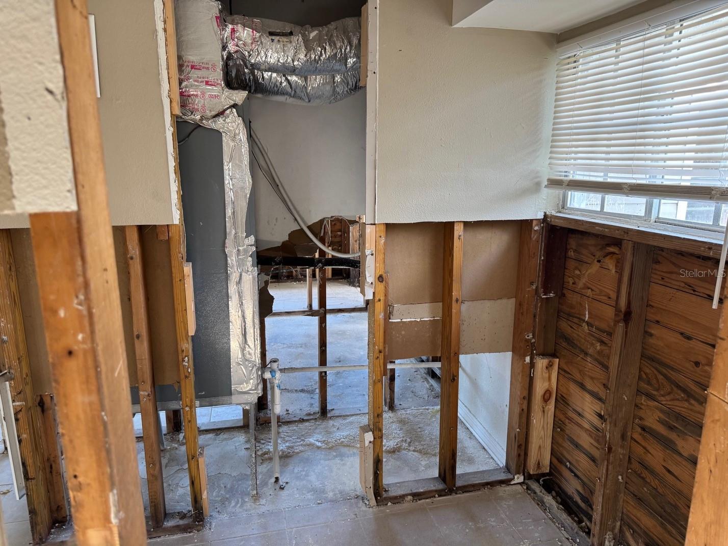 Image 23 of 27 For 1021 Canal Street