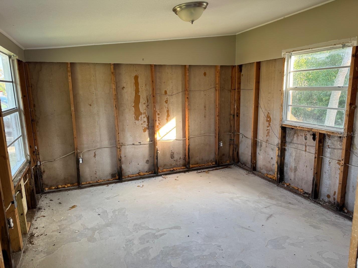 Image 24 of 27 For 1021 Canal Street