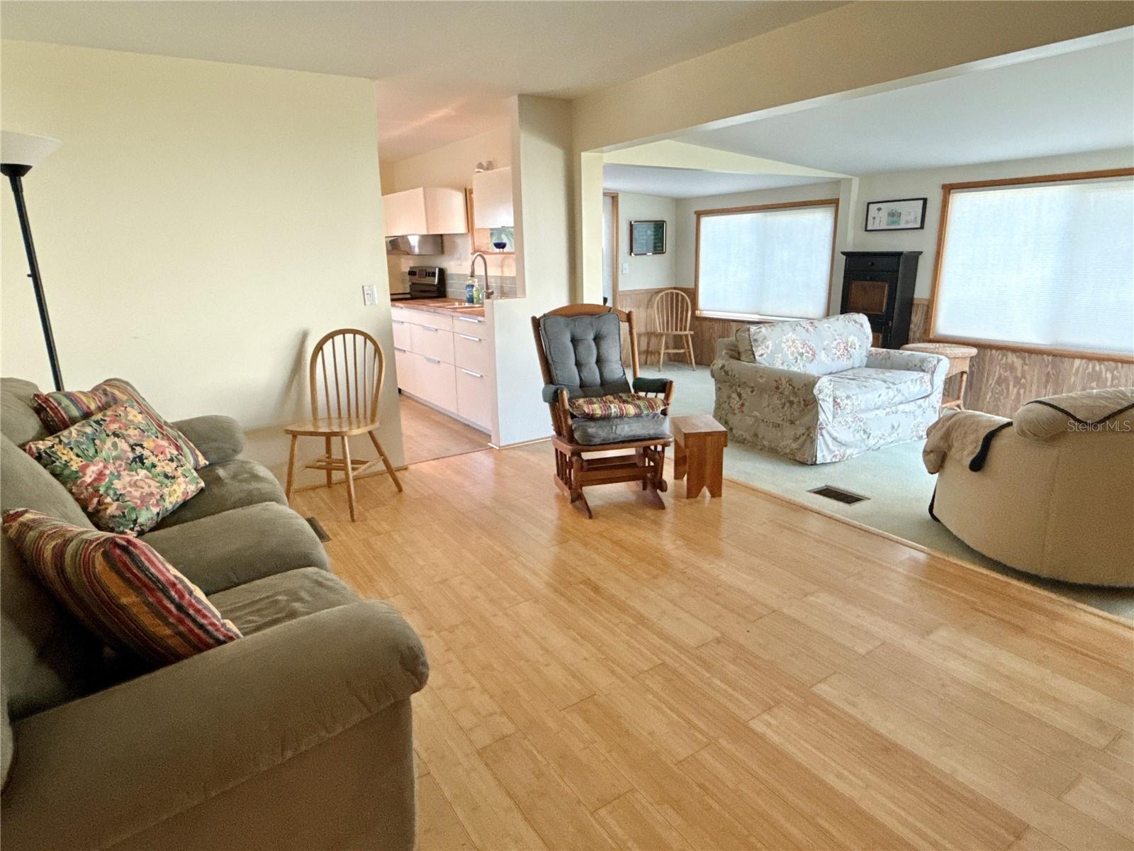 Image 11 of 31 For 340 Mount Oak Avenue Ne 754