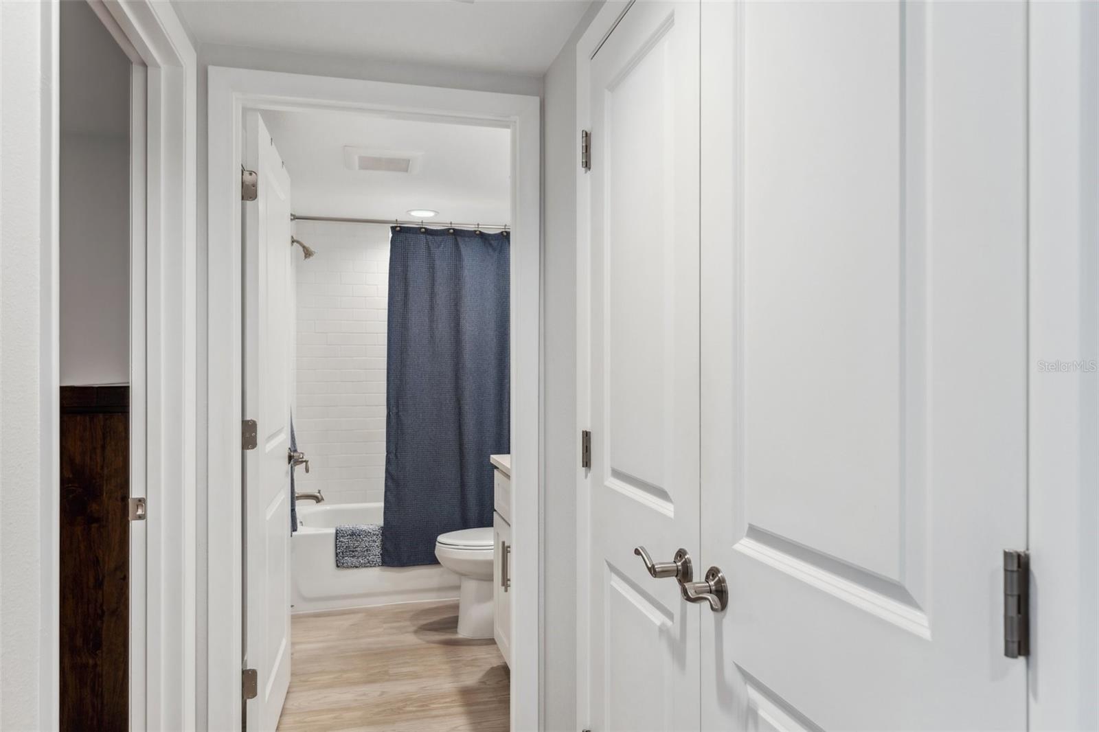 Image 32 of 47 For 960 Starkey Road 10304