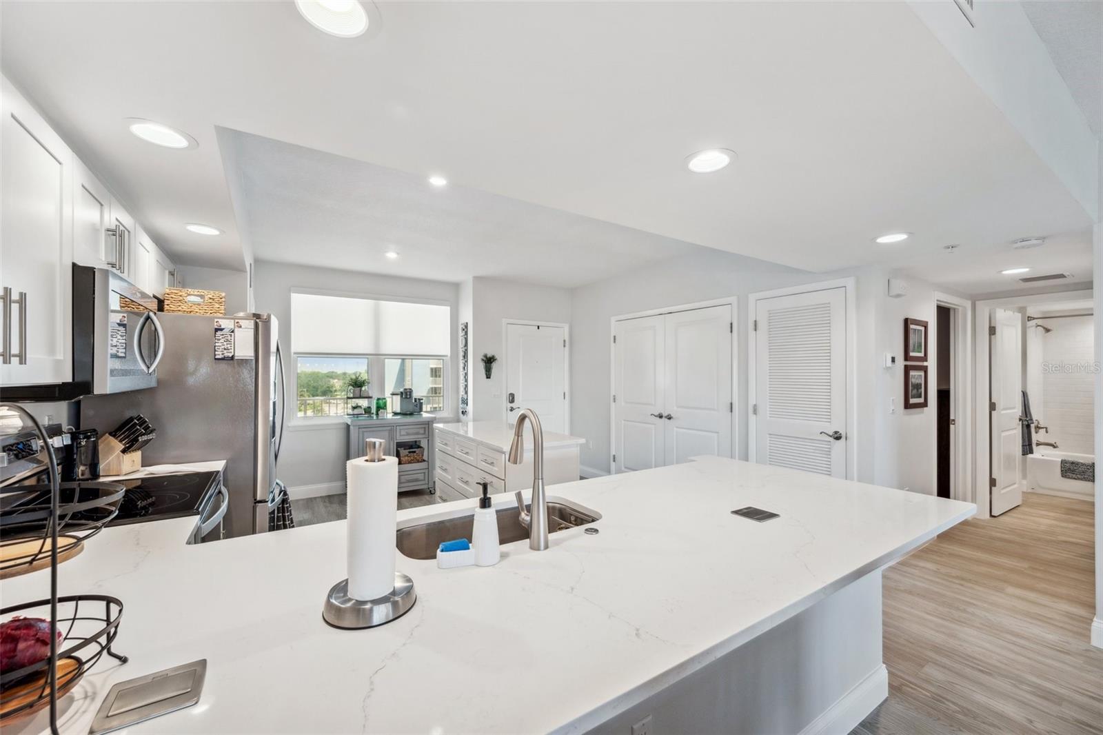 Image 8 of 47 For 960 Starkey Road 10304