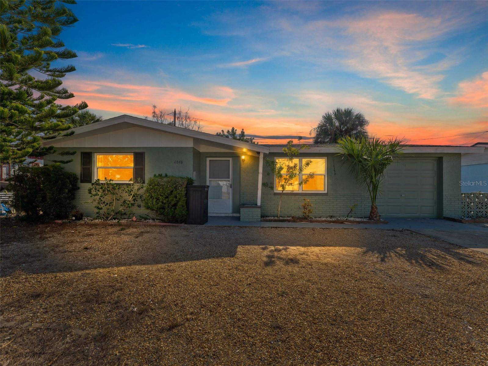 Image 5 of 32 For 4848 Picture Avenue