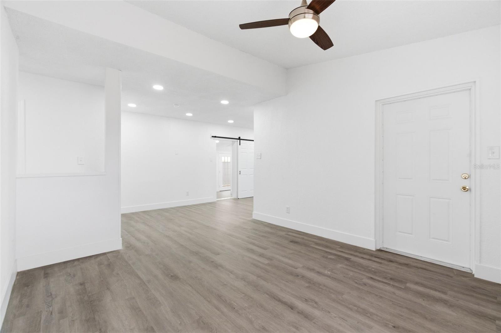 Image 11 of 38 For 1808 Heather Avenue