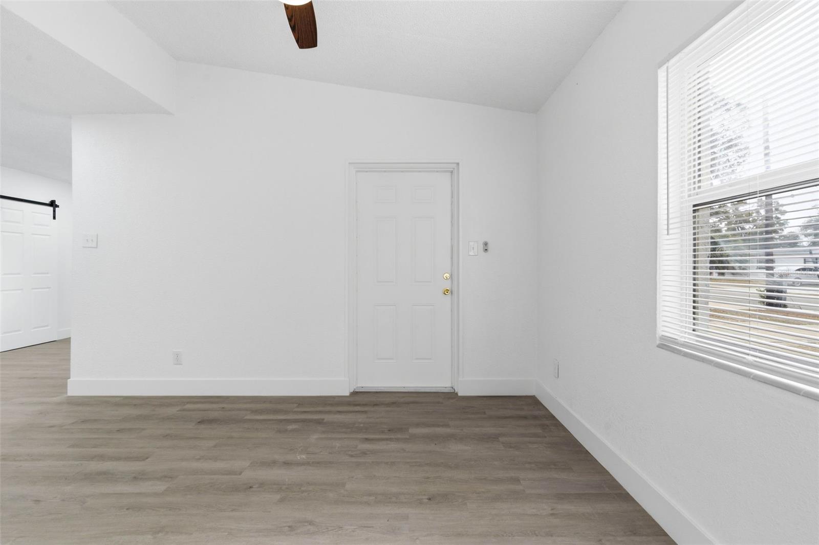 Image 12 of 38 For 1808 Heather Avenue