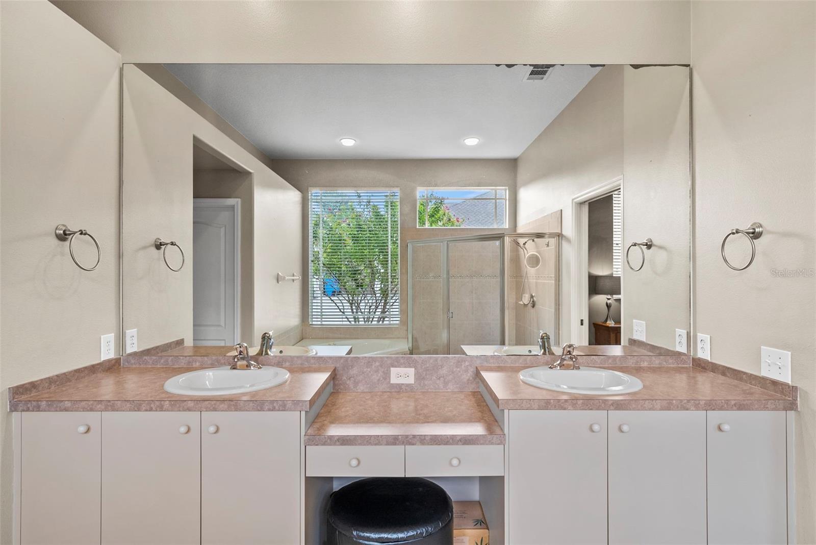 Image 24 of 61 For 5497 Millbrook Way