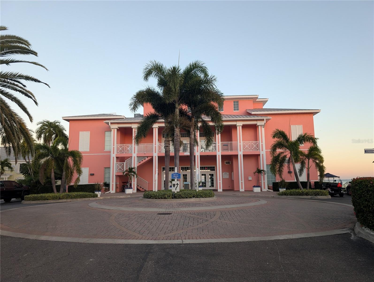 Image 21 of 35 For 4957 Cobia Drive Se