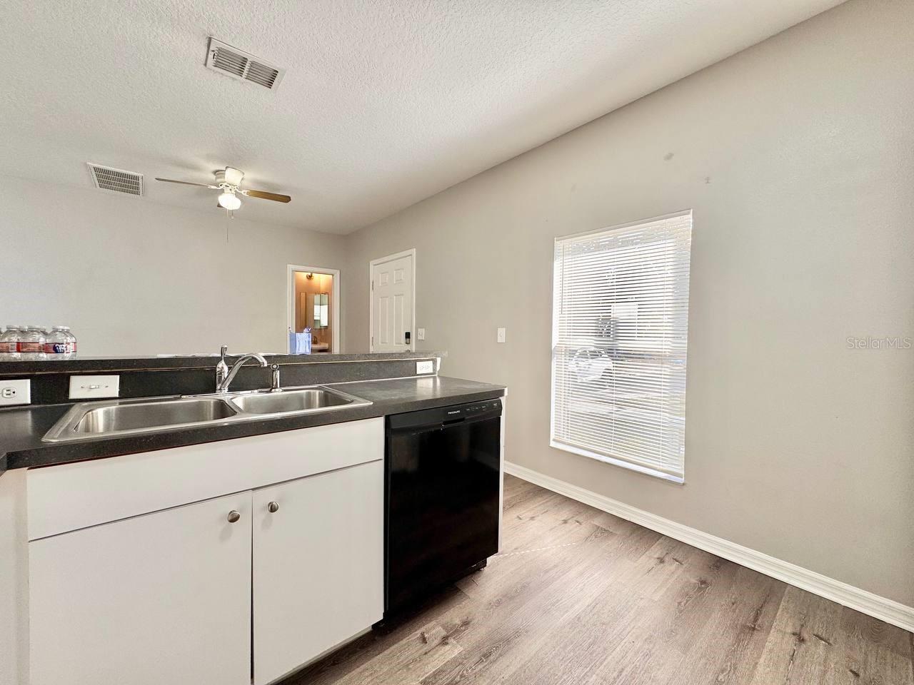 Image 9 of 25 For 2420 Ida Street