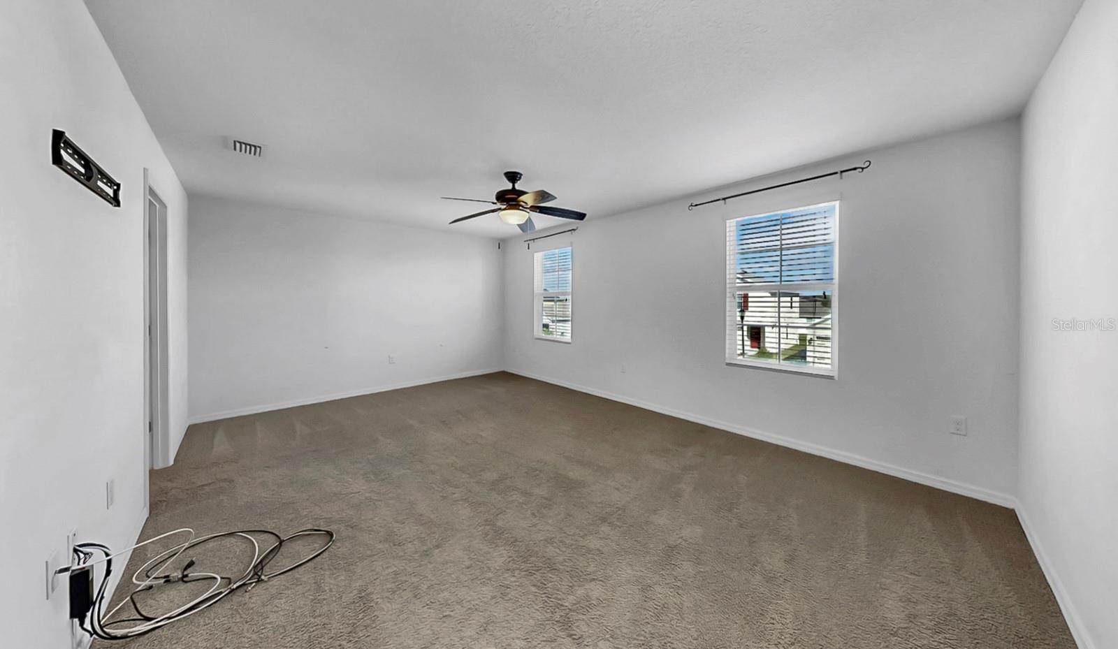 Listing photo id 30 for 10237 Mangrove Well Road