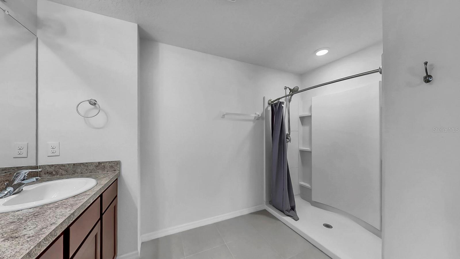 Listing photo id 37 for 10237 Mangrove Well Road