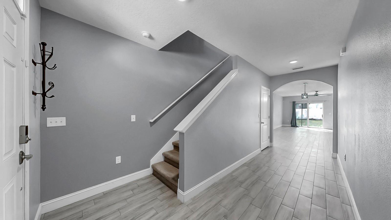 Listing photo id 39 for 10237 Mangrove Well Road