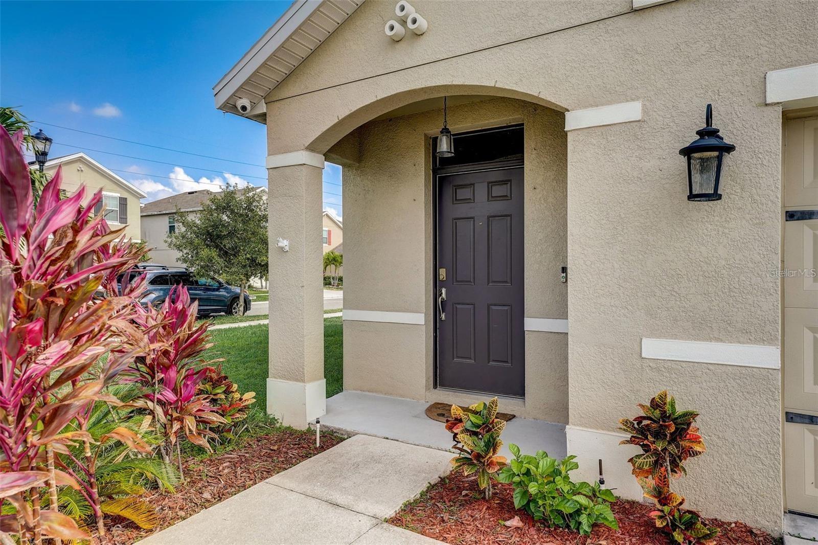 Listing photo id 3 for 10237 Mangrove Well Road