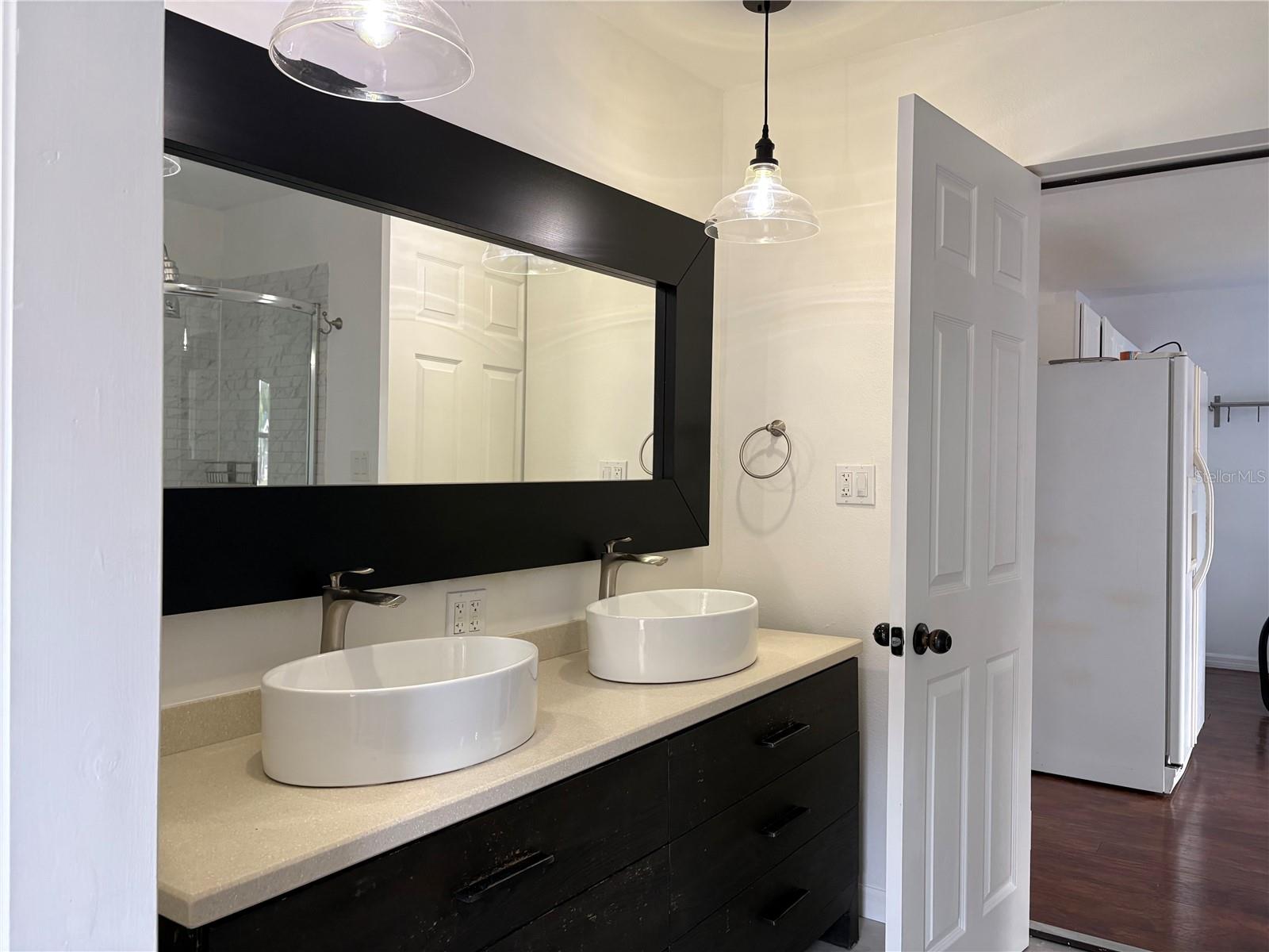 Image 15 of 39 For 704 72nd Avenue N