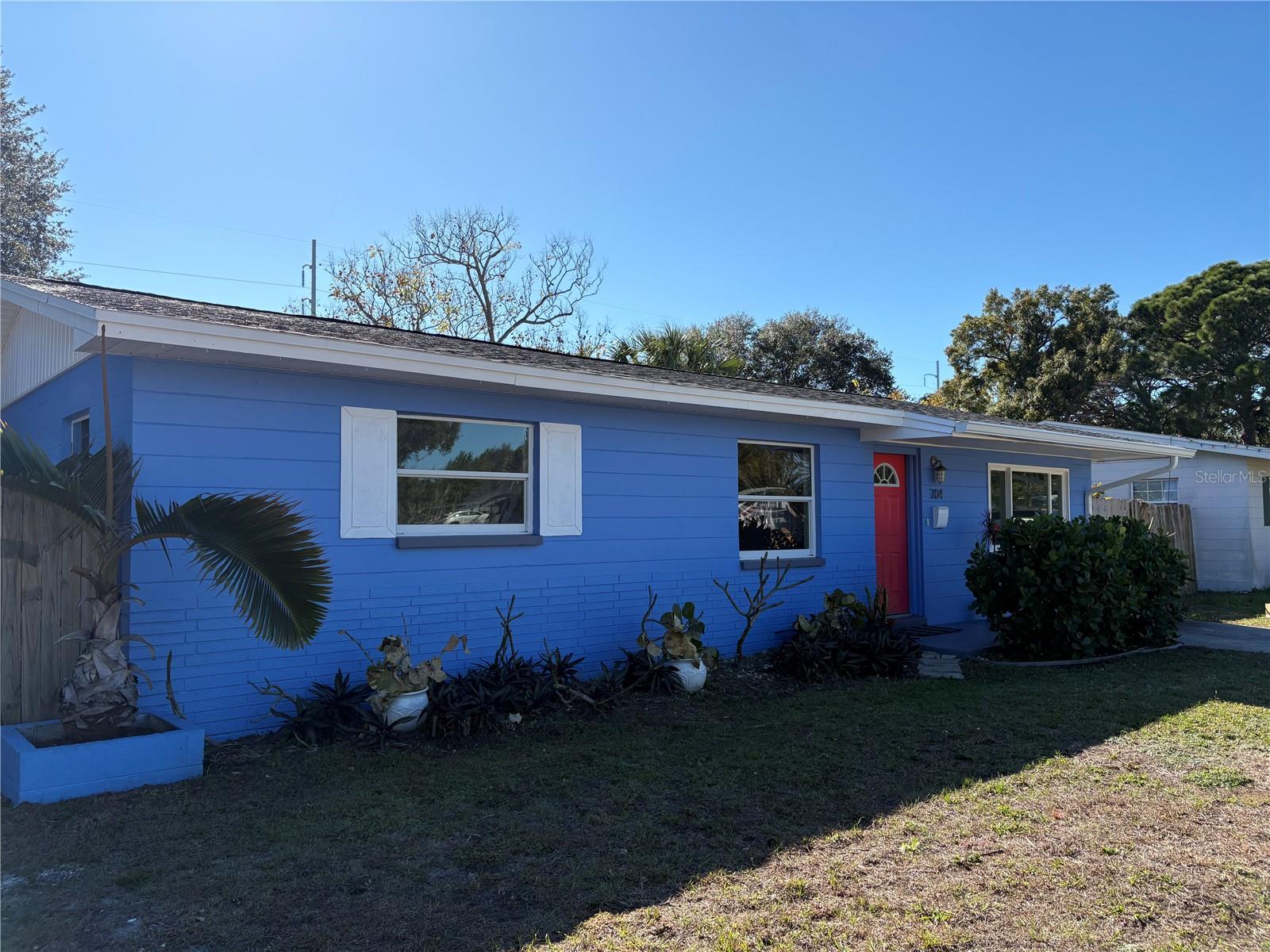 Image 32 of 39 For 704 72nd Avenue N