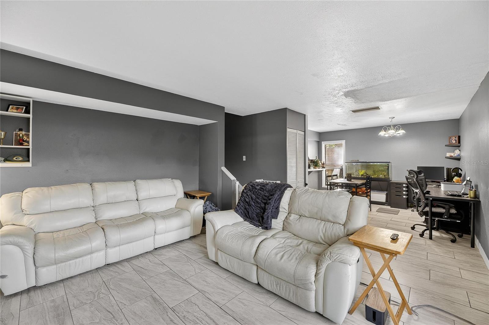 Image 13 of 32 For 5601 Ashley Oaks Drive 6