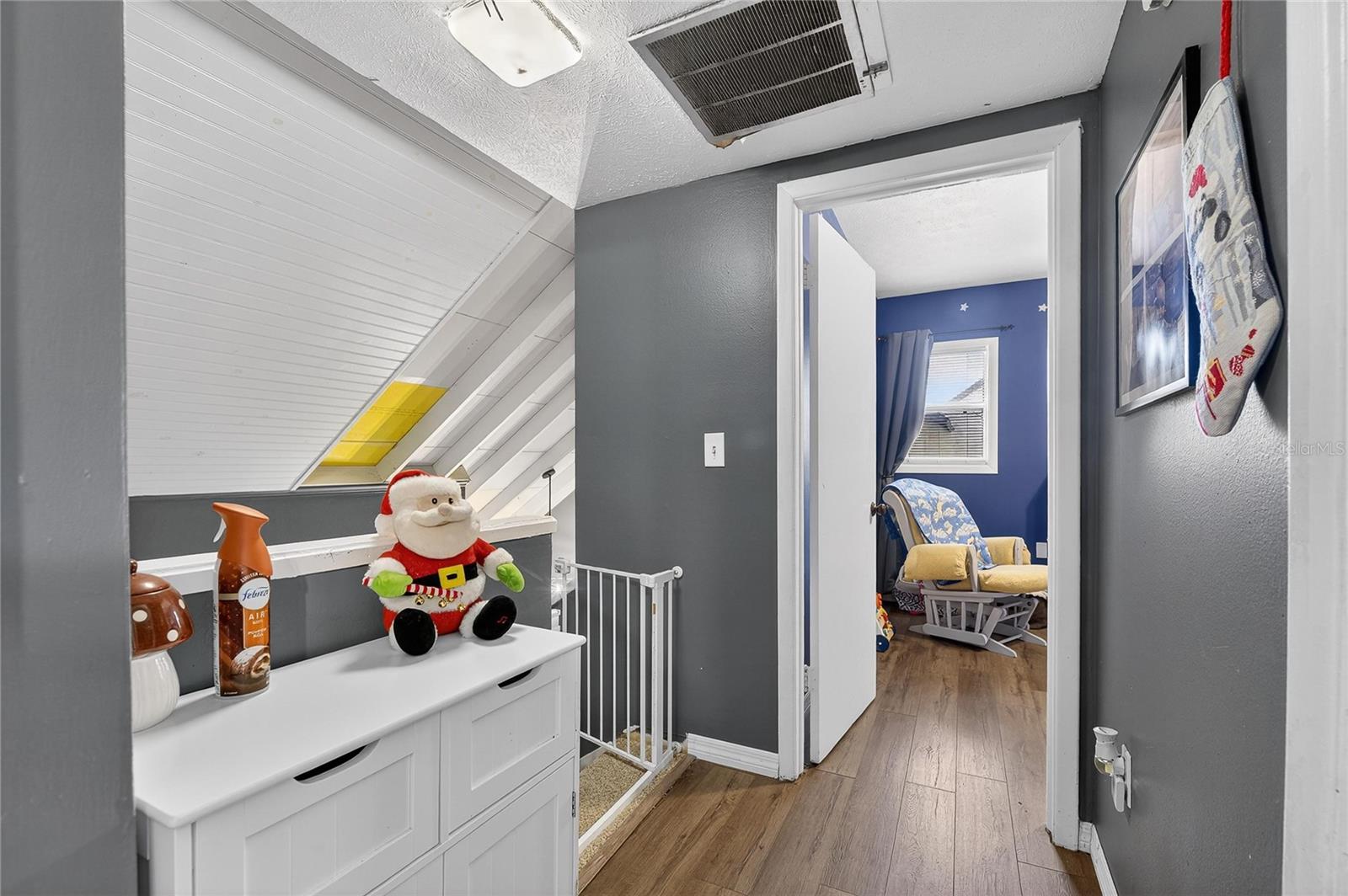 Image 18 of 32 For 5601 Ashley Oaks Drive 6