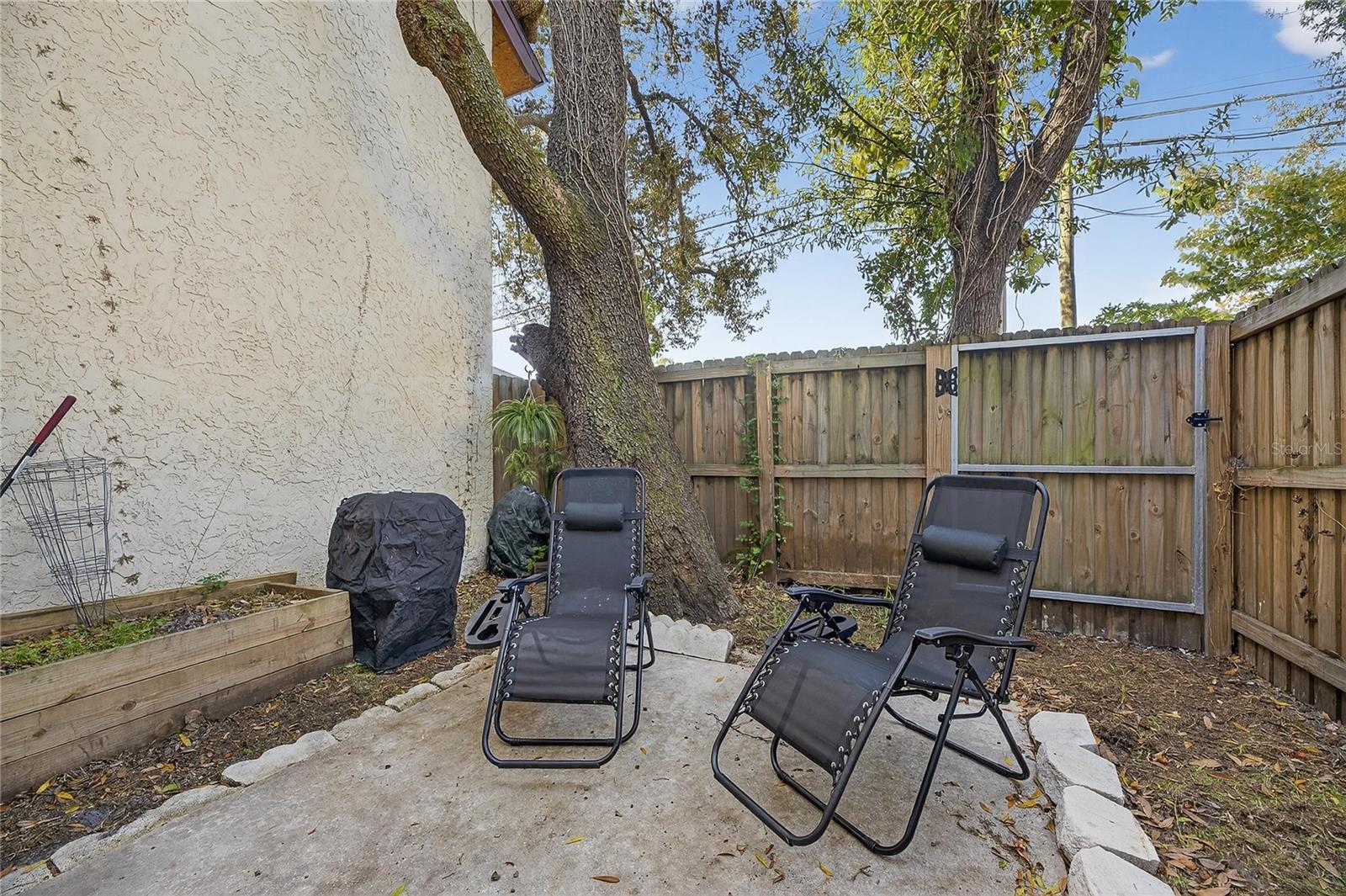 Image 25 of 32 For 5601 Ashley Oaks Drive 6