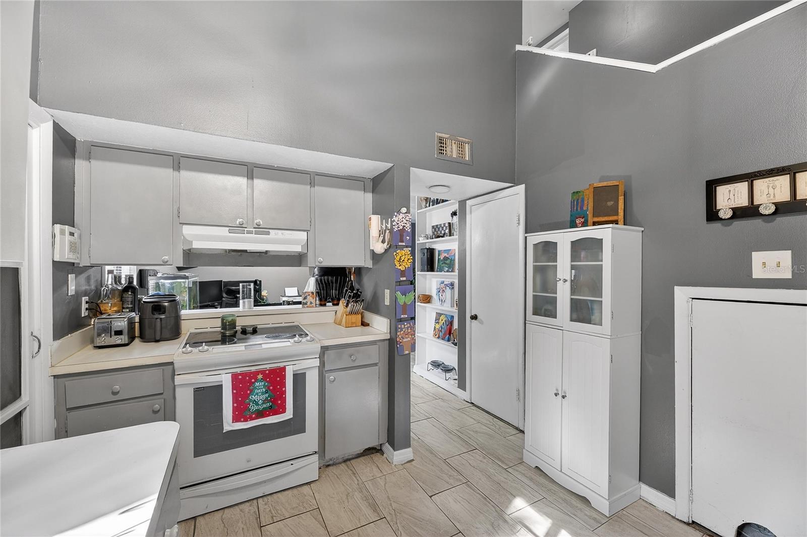 Image 5 of 32 For 5601 Ashley Oaks Drive 6