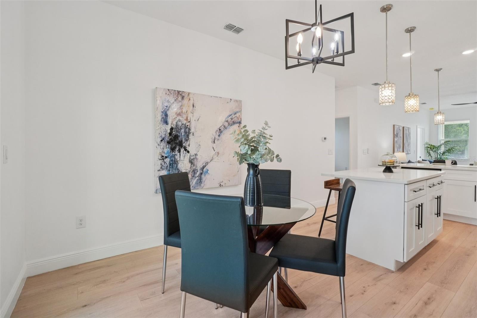 Image 15 of 34 For 1606 Maple Ave