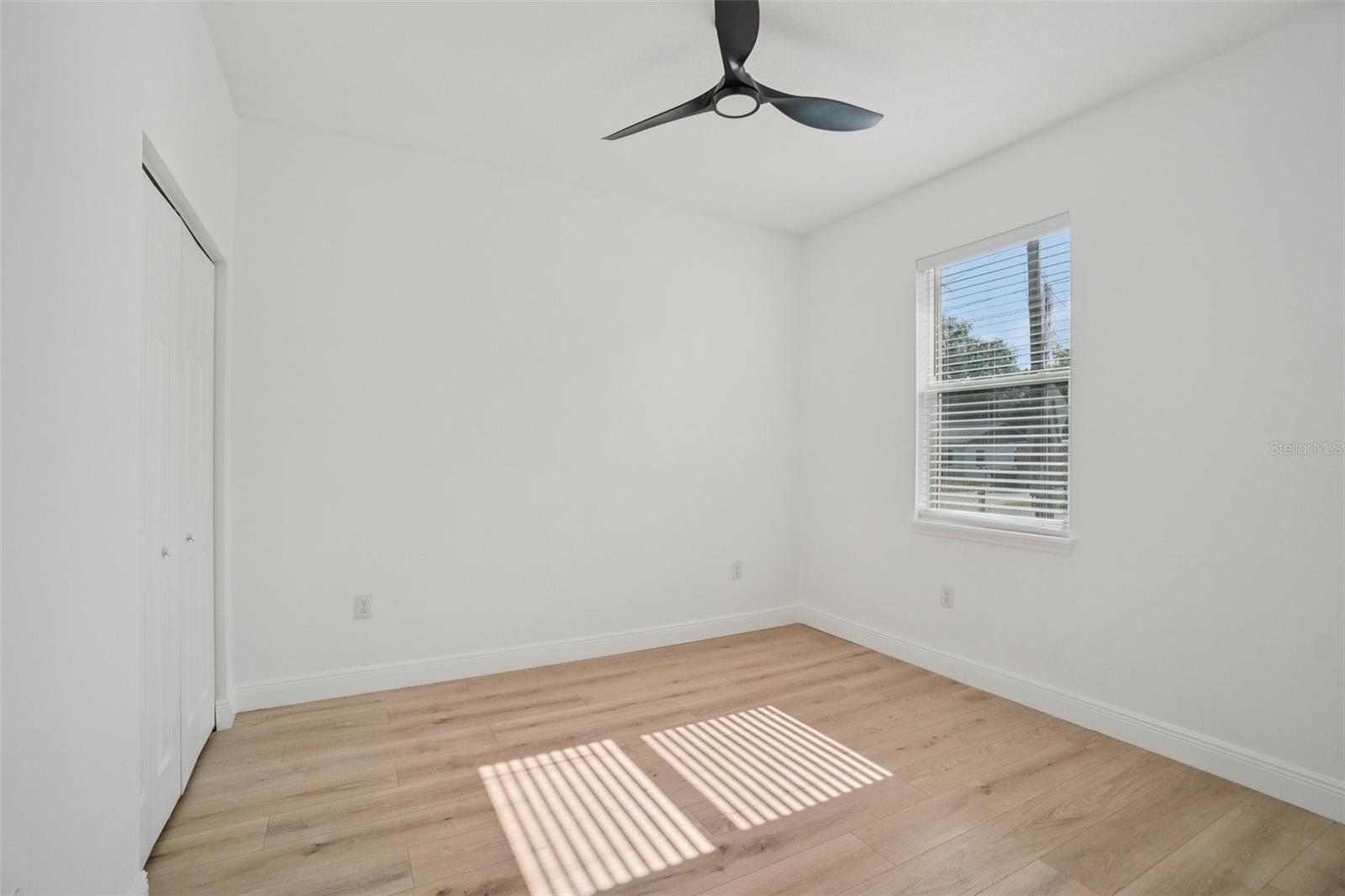 Image 17 of 34 For 1606 Maple Ave