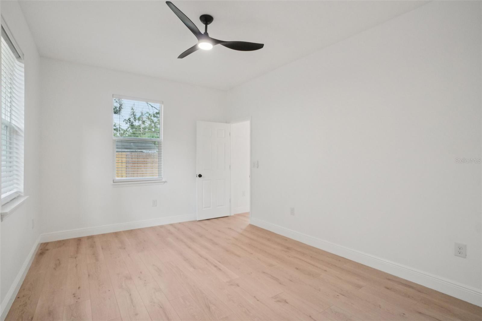 Image 21 of 34 For 1606 Maple Ave