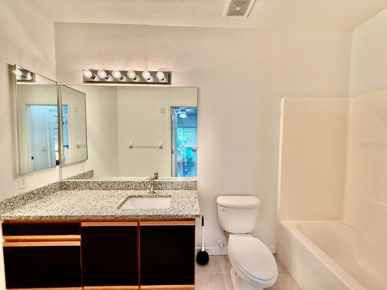 Image 15 of 29 For 6014 Portsdale Place 202