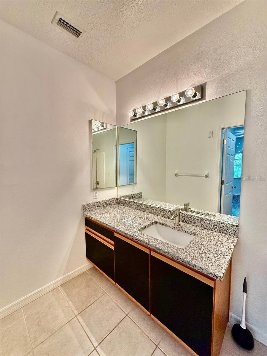 Image 16 of 29 For 6014 Portsdale Place 202