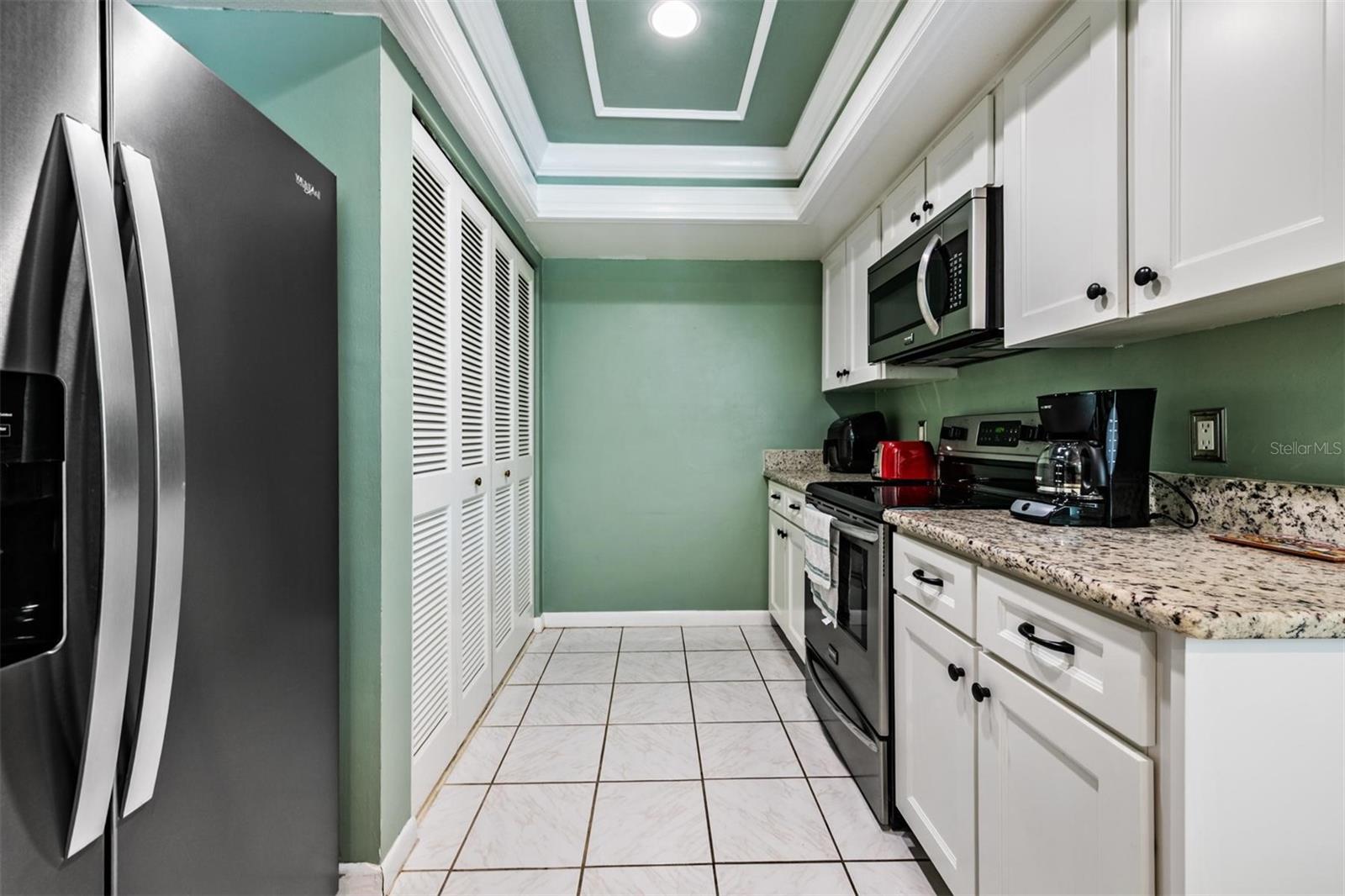 Image 14 of 49 For 13612 Village Drive 212