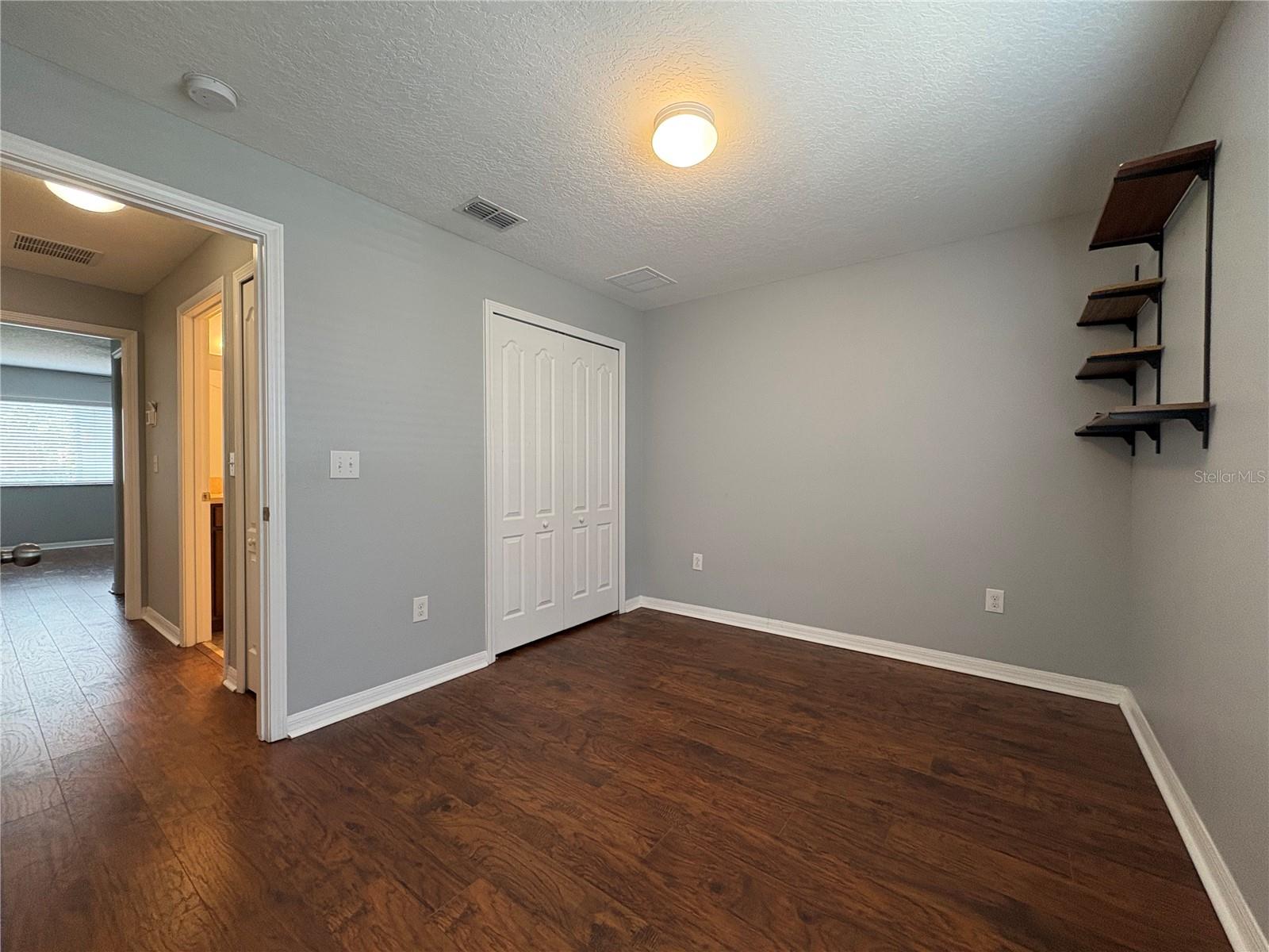 Image 9 of 10 For 2427 Willimette Drive