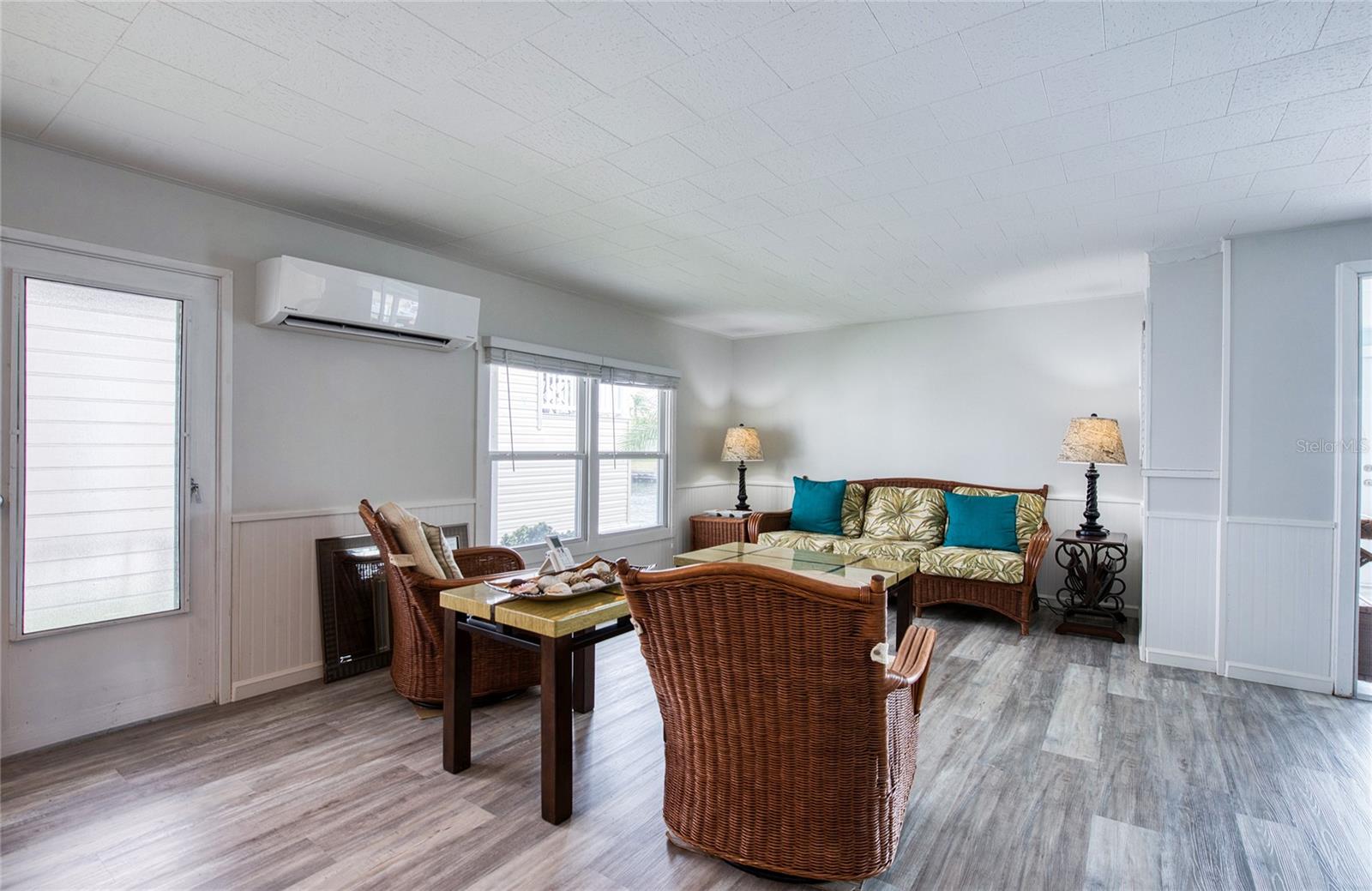 Image 20 of 39 For 18675 Us Highway 19 N 217