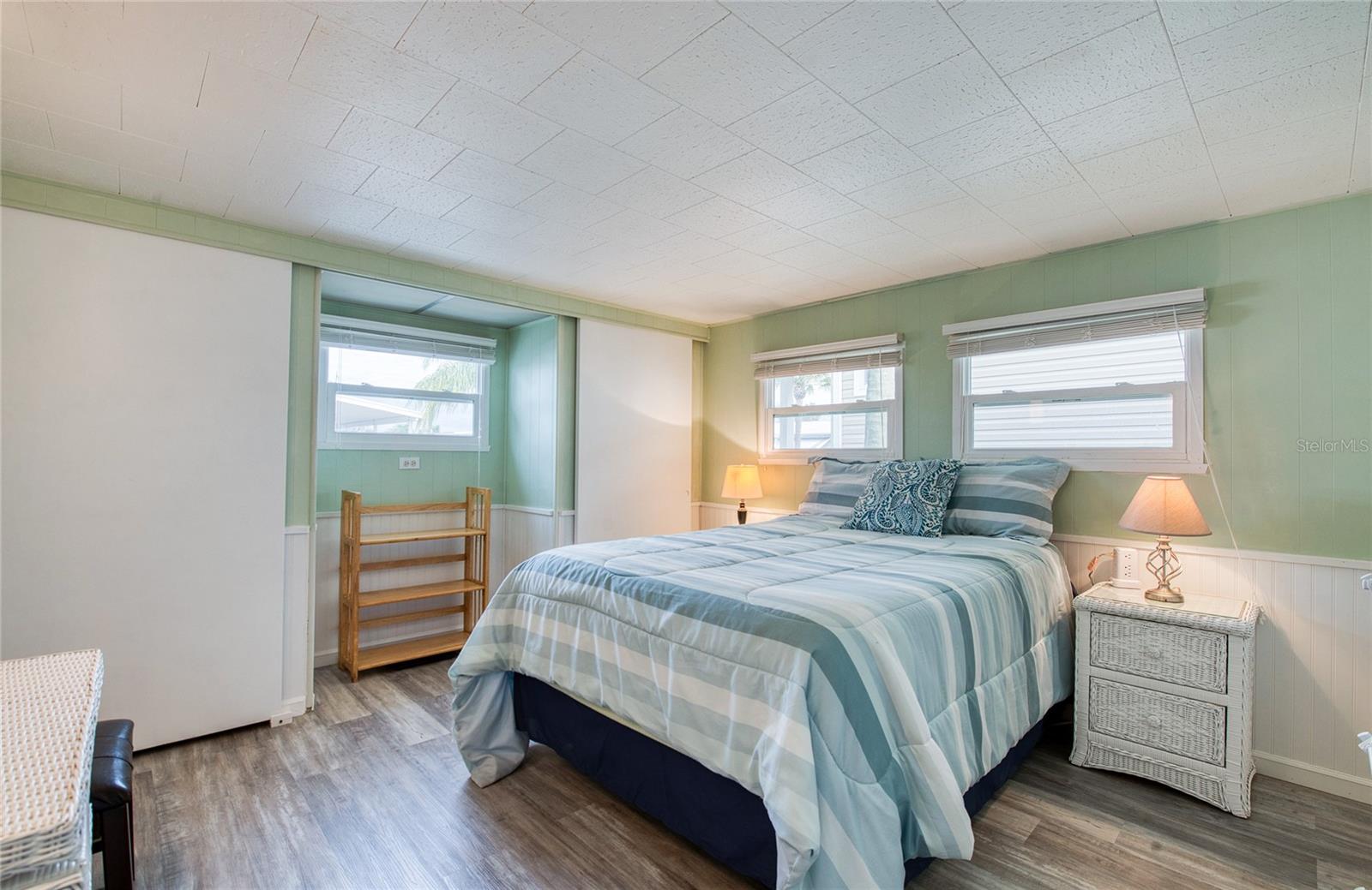 Image 27 of 39 For 18675 Us Highway 19 N 217