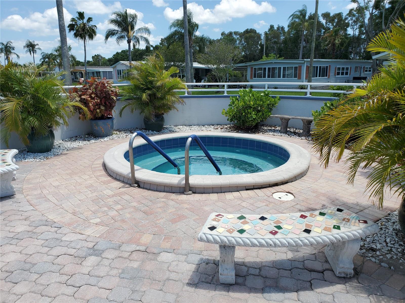 Image 35 of 39 For 18675 Us Highway 19 N 217