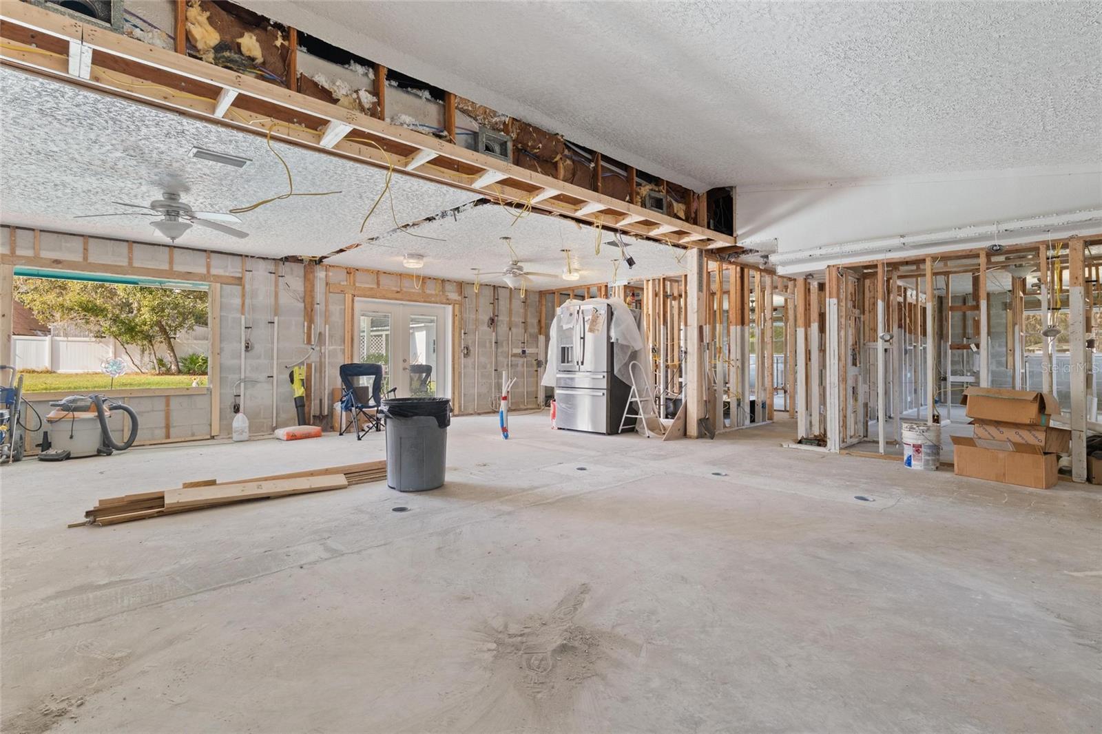 Image 23 of 29 For 4871 Mockingbird Drive