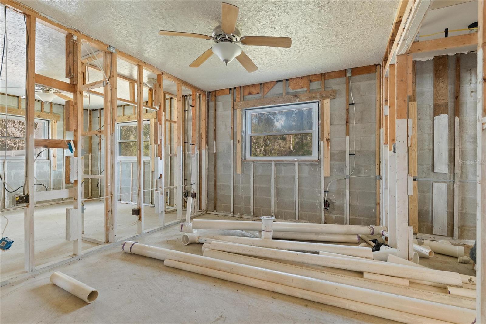 Image 24 of 29 For 4871 Mockingbird Drive