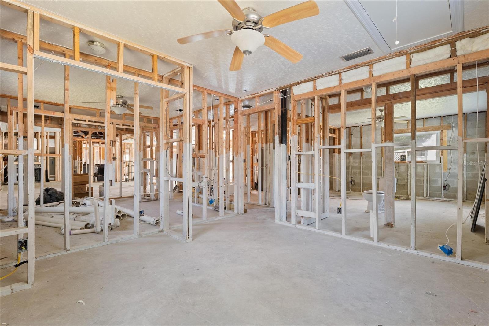 Image 26 of 29 For 4871 Mockingbird Drive