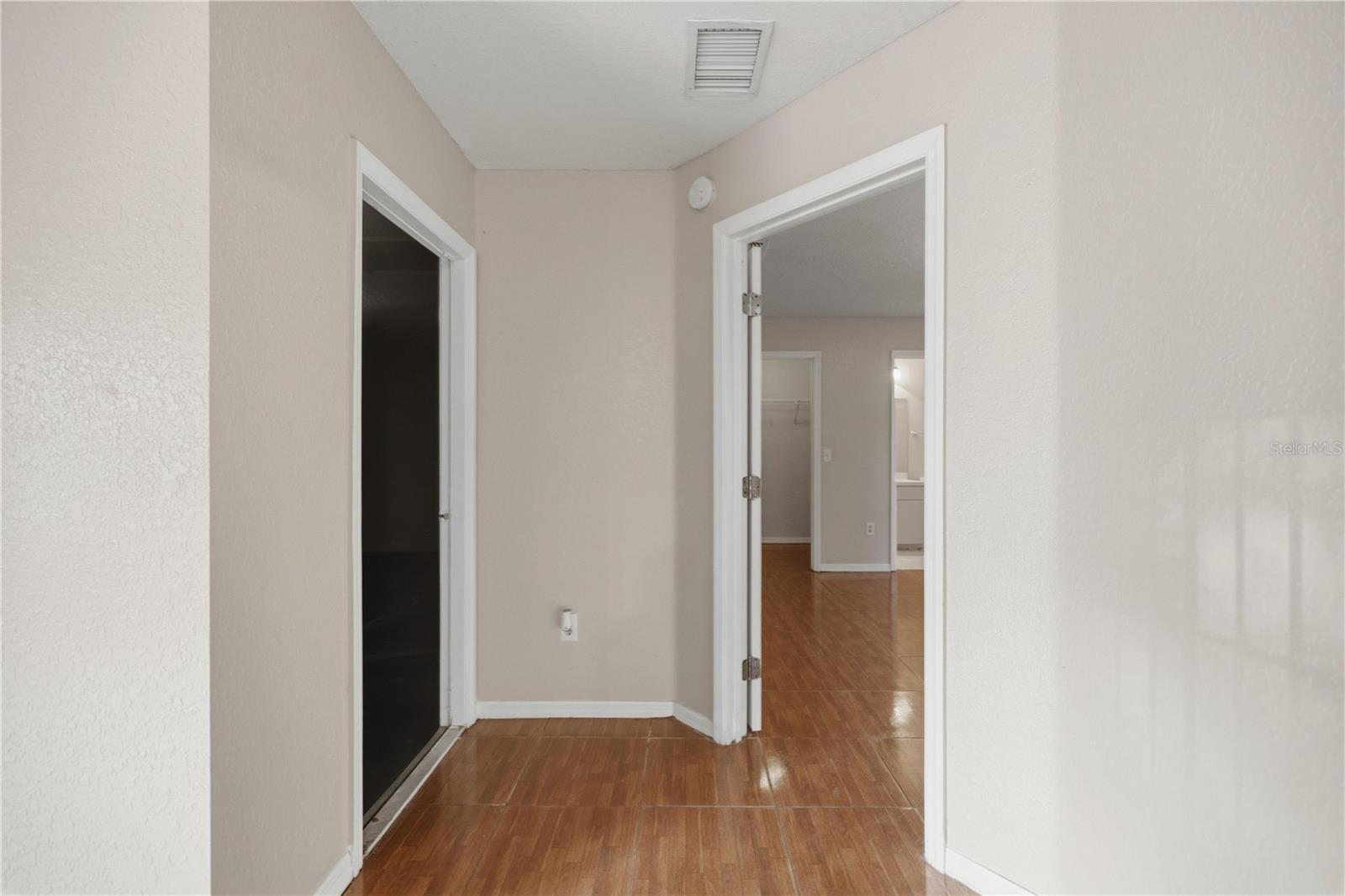 Image 16 of 32 For 14 Cedar Tree Terrace