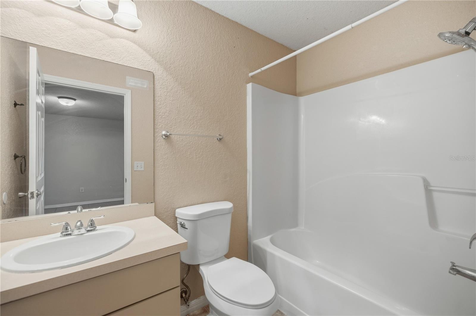 Image 19 of 32 For 14 Cedar Tree Terrace