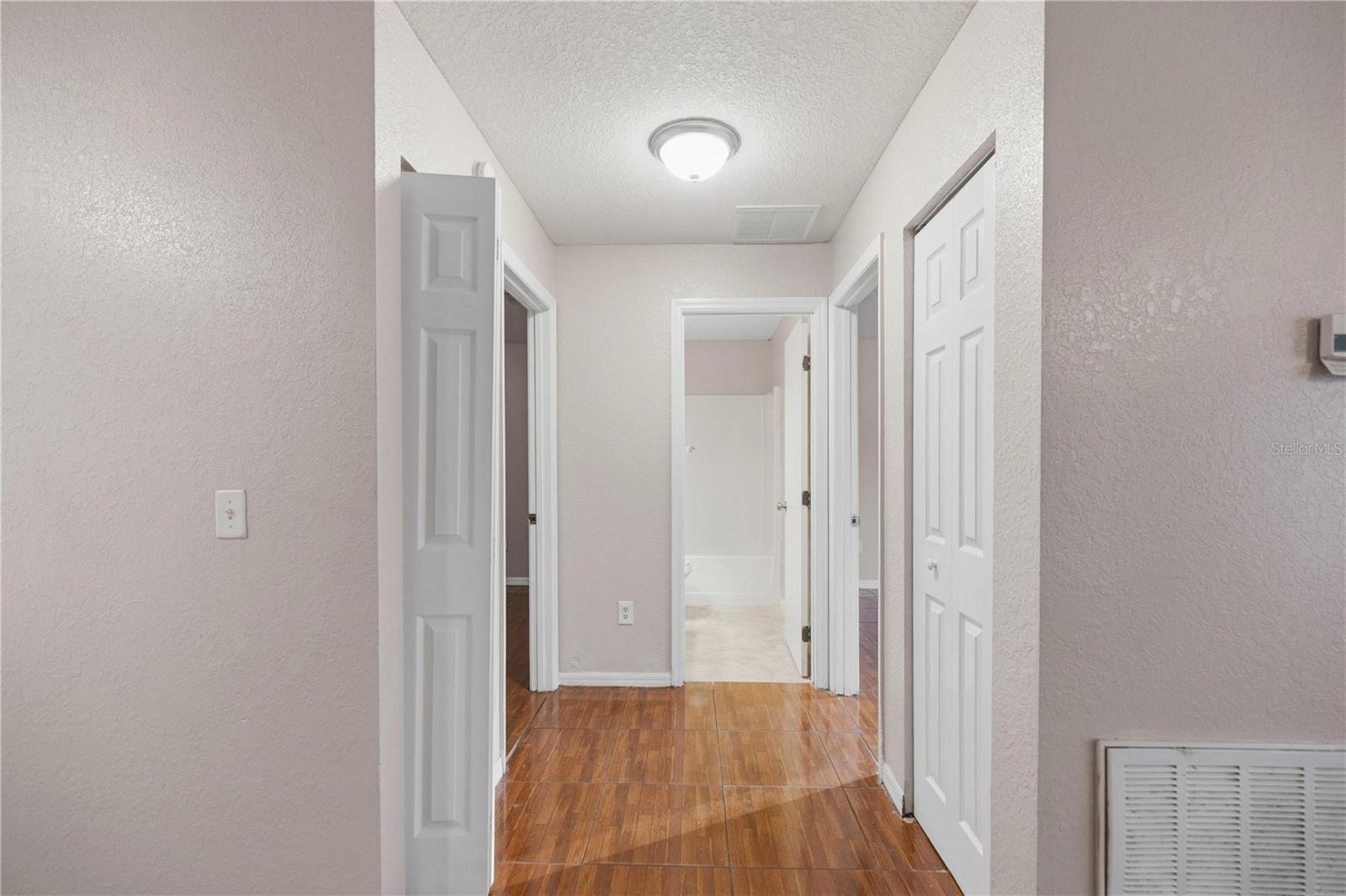 Image 20 of 32 For 14 Cedar Tree Terrace