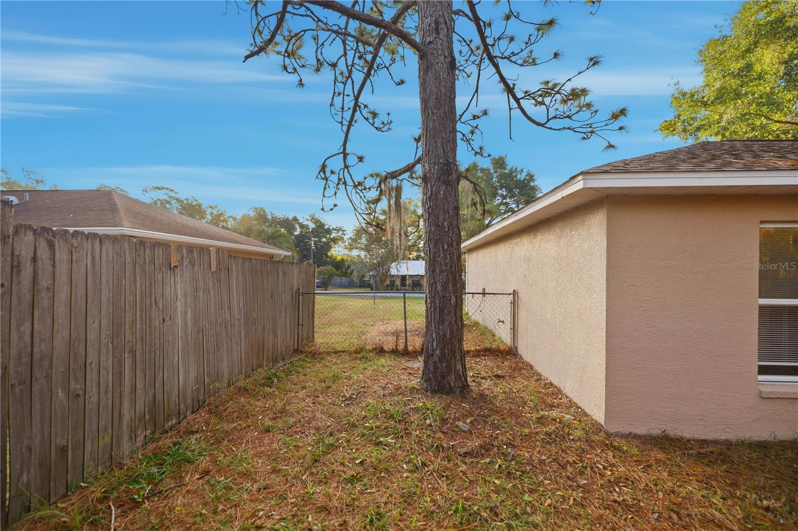 Image 7 of 32 For 14 Cedar Tree Terrace