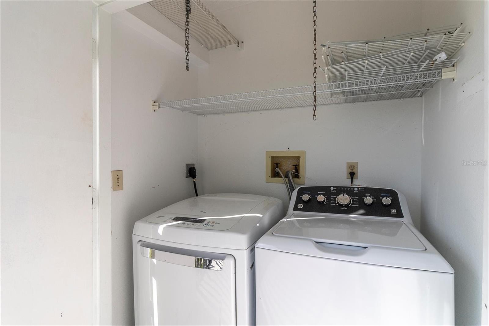 Image 27 of 35 For 108 Lakeview Place 108