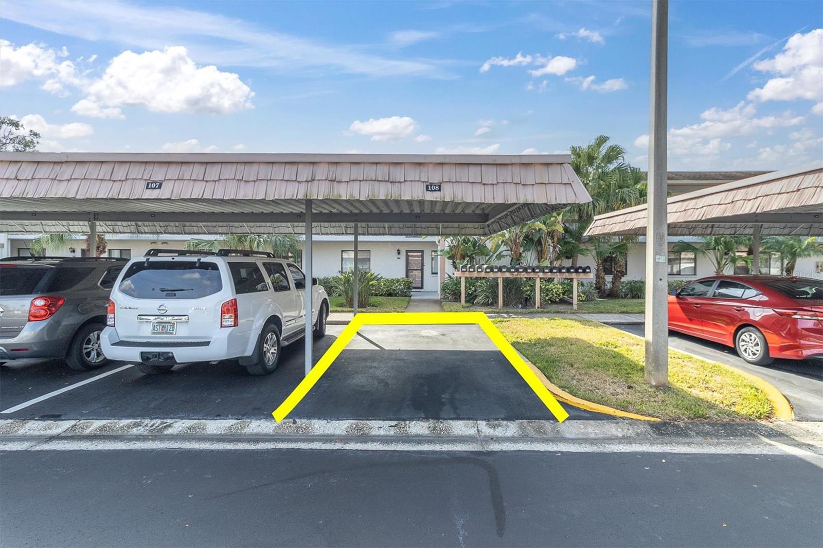 Image 29 of 35 For 108 Lakeview Place 108