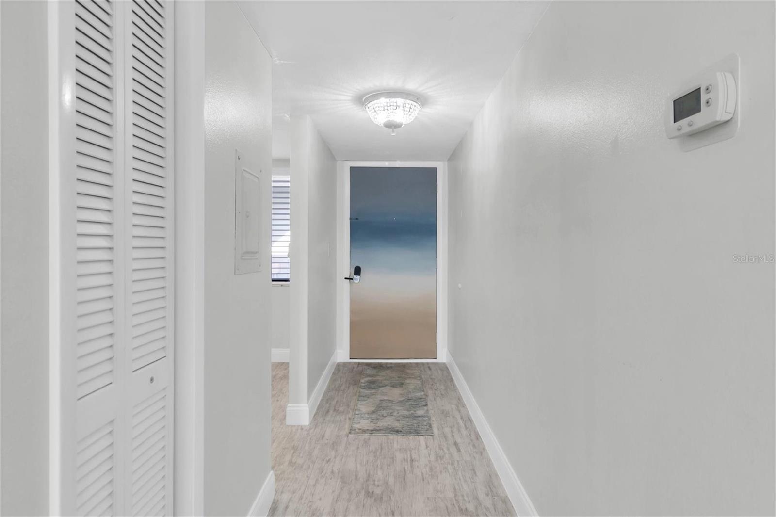 Image 7 of 35 For 108 Lakeview Place 108