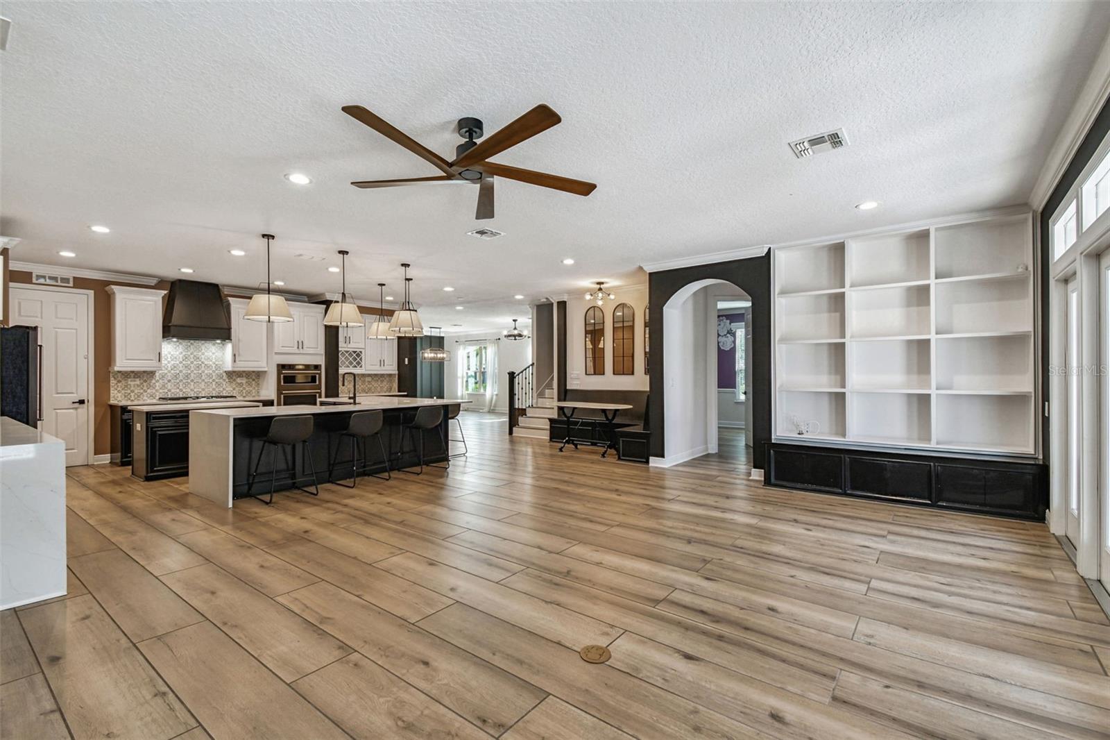 Image 24 of 66 For 372 Coco Plum Court