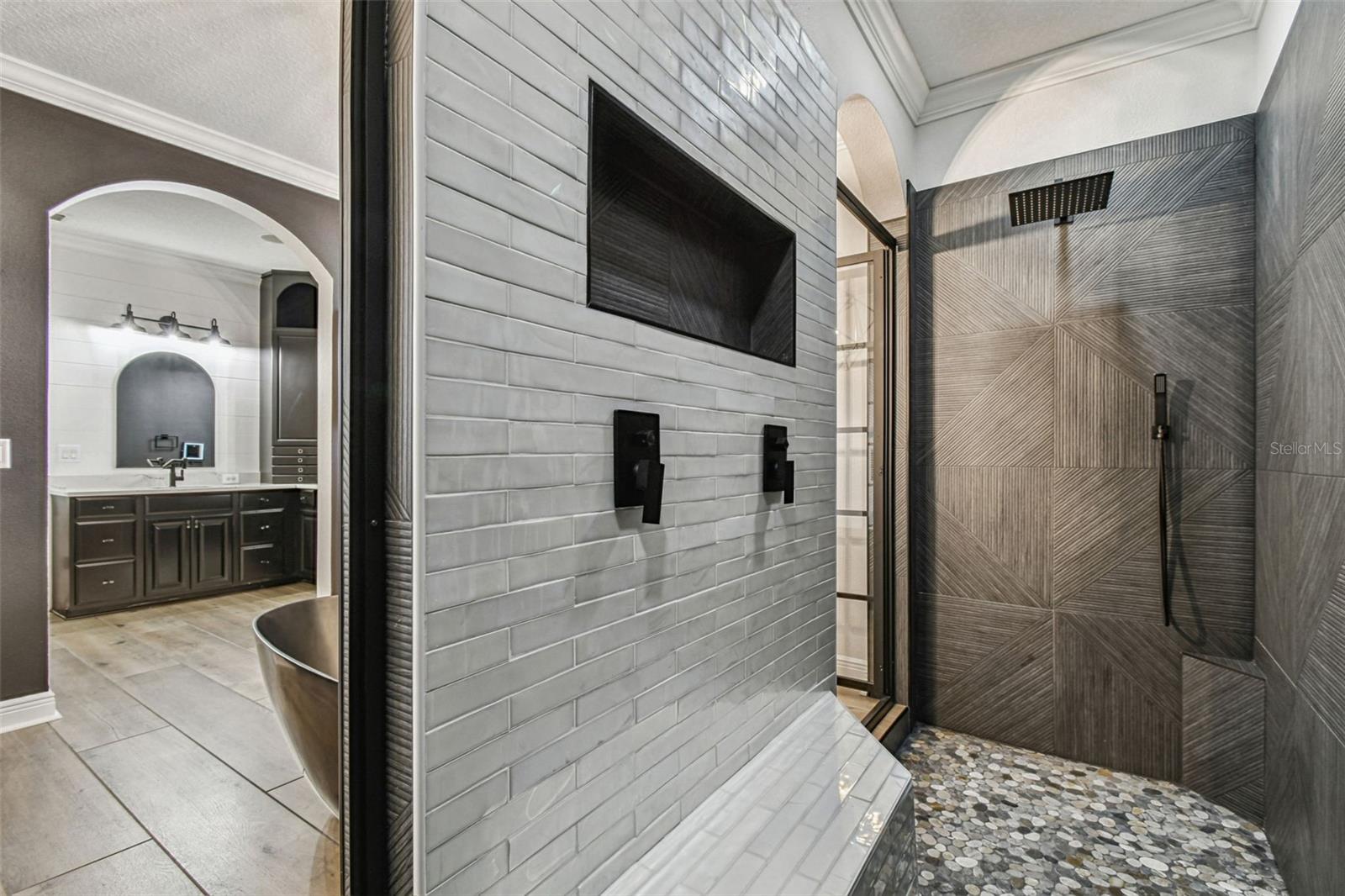 Image 31 of 66 For 372 Coco Plum Court